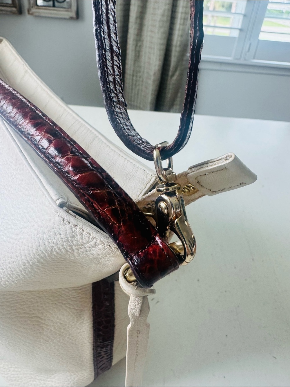 Brahmin Ivory Leather Shoulder Bag with Bordeaux Croc-Embossed Trim with wallet - Picture 5 of 16